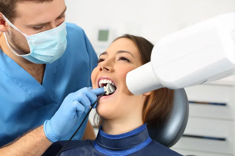 Dental Crown and Bridge Services in Grimsby